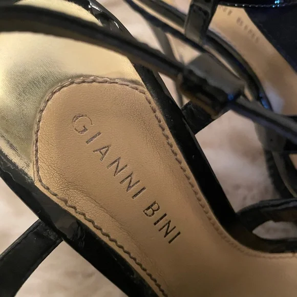 NWOT GIANNI BINI High Heel Sandals - Picture 9 of 9